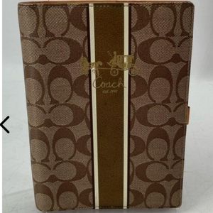 Coach notebook / folder